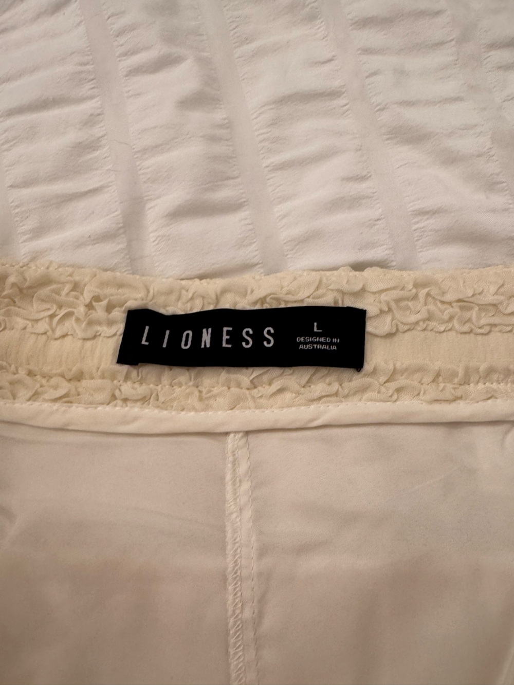 Lioness Cream Tiered Ruffle Mini Skort Large - Picture 5 of 7